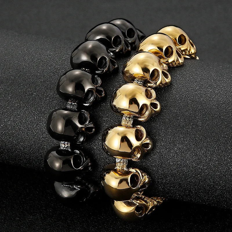 

European and American trendy men's fashion titanium steel bracelet creative boys skull bracelet