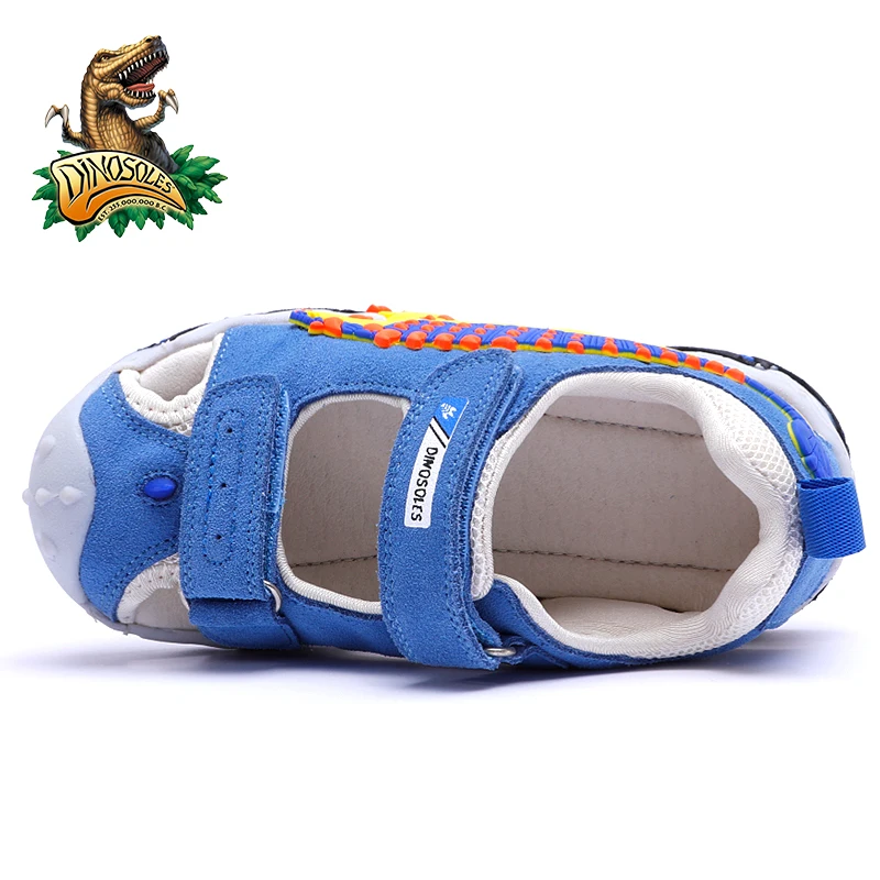 

Dinoskulls 2021 New Children LED Summer Shoes Sandals Dinosaur Flashing Boys Fashion Kids Beach Sandals Cow Suede Breathable