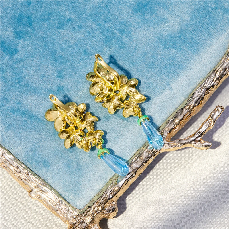 

New popular fashion creative flower hanging earrings women romantic banquet accessories elegant temperament charm jewelry gifts