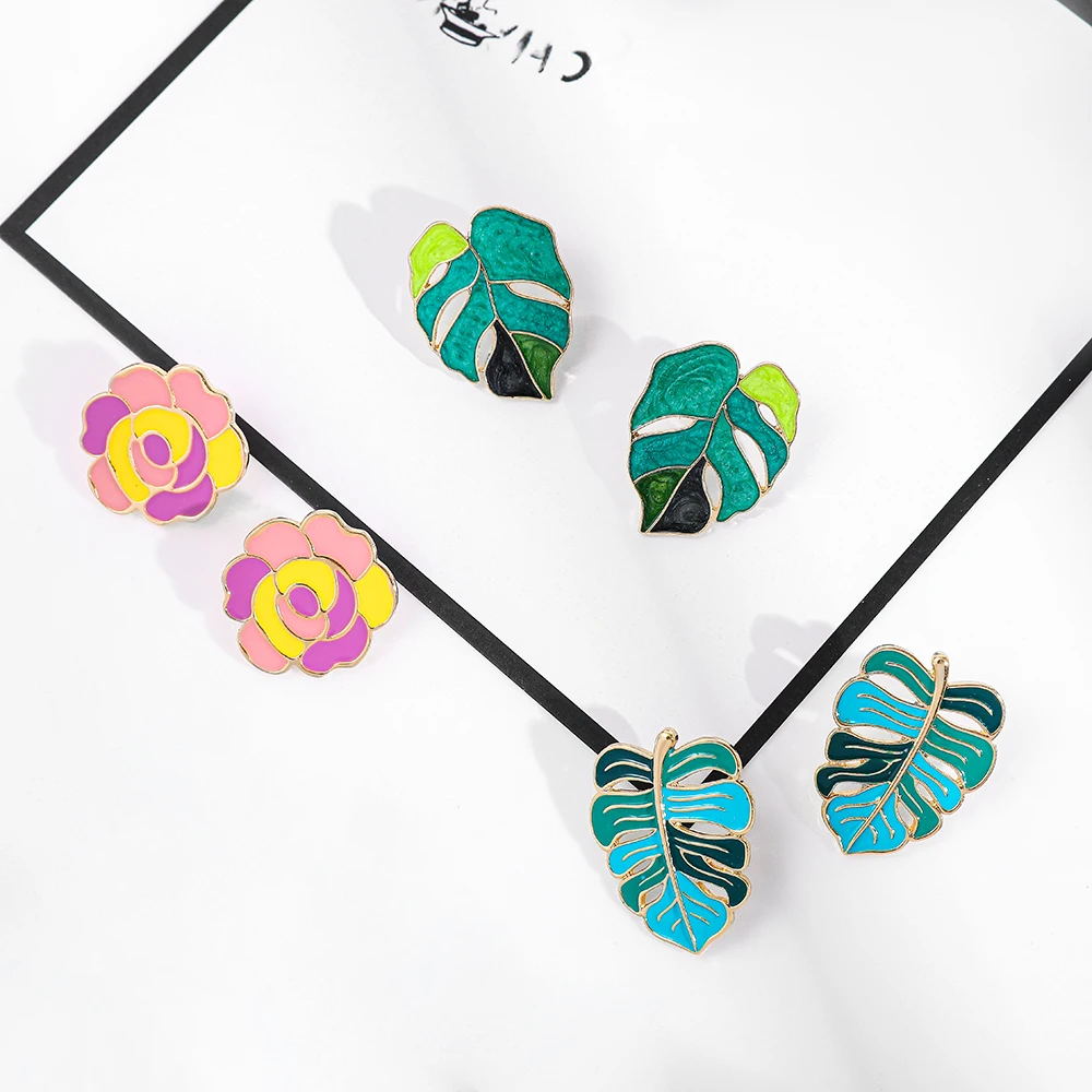 

2020 New Fashion Leaf Oil Drip Big Stud Earrings for Woman Trendy Cute Gold Plant Hollow Statement Earrings Jewelry Accessories