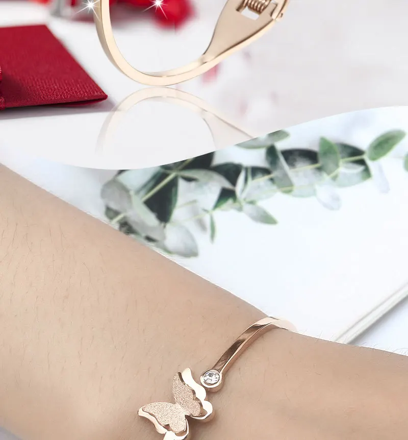 

CIBOMs han edition selling web celebrity frosted three color butterfly bracelets bracelets, titanium steel jewelry quality sweet