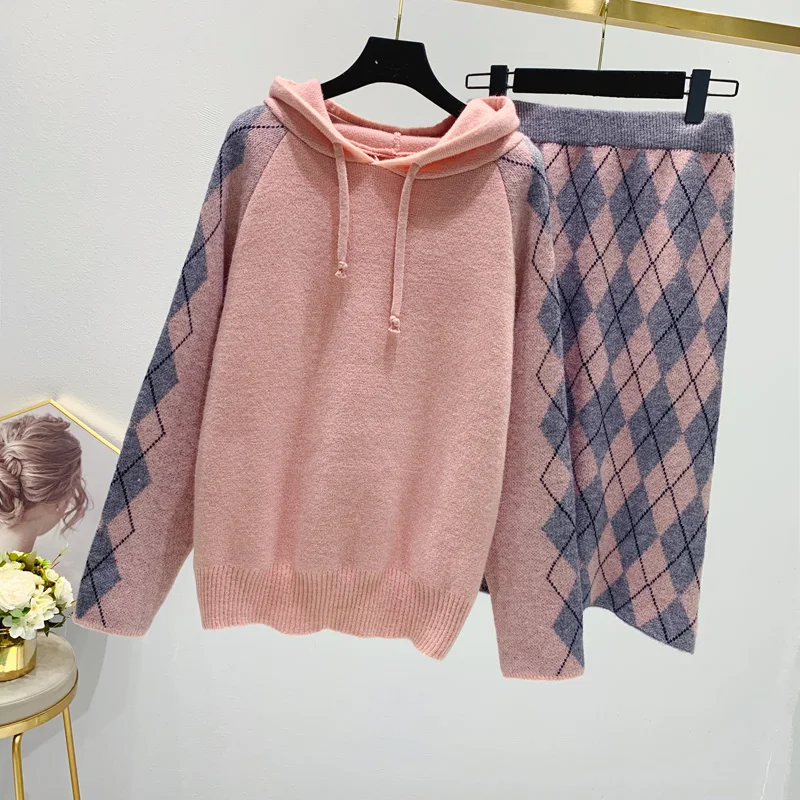 pink Зимний вязаный женский комплект клетчатый свитер с капюшоном Пуловеры и юбки женские модные повседневные подходящие юбки костюмы - Цвет: pink