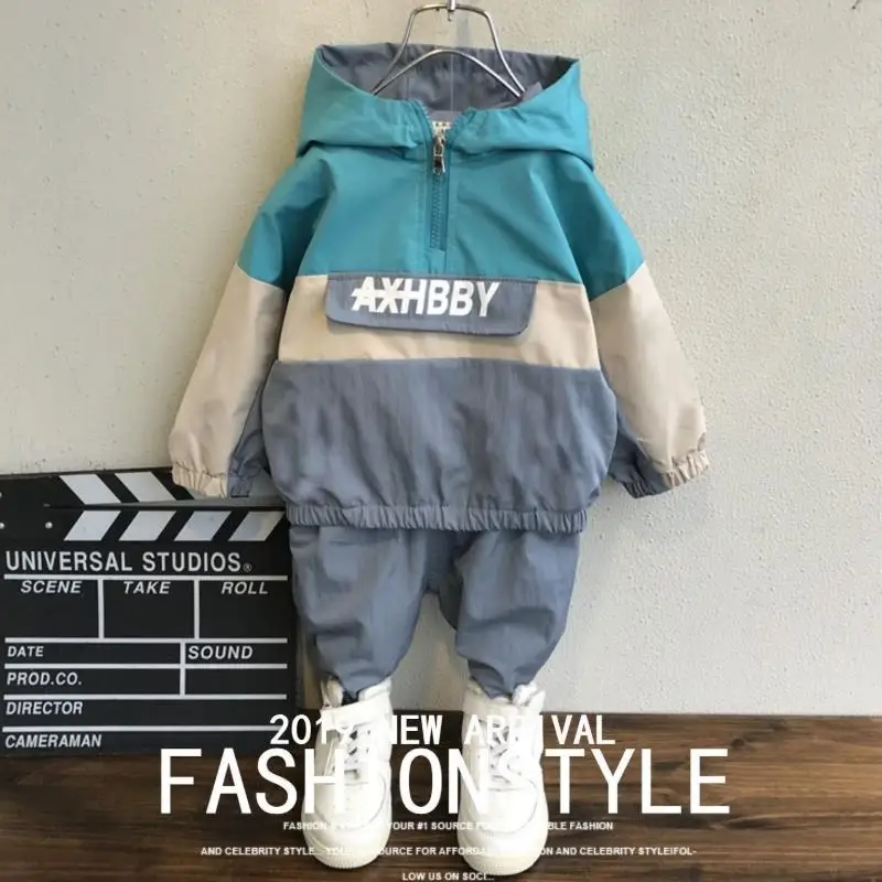 Комплект спортивной одежды с капюшоном для мальчиков весна-осень От 2 до 8 лет |