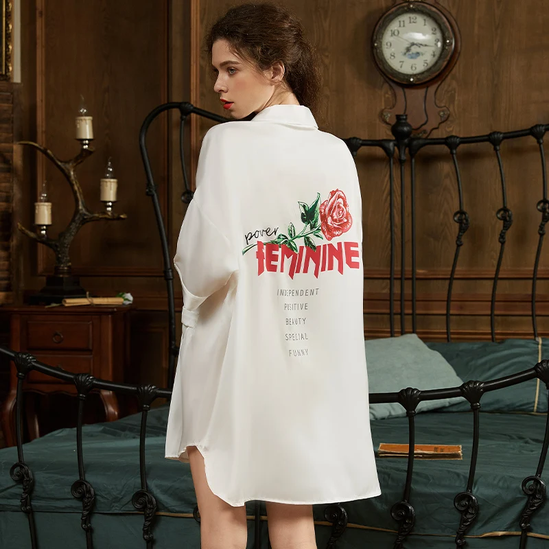 Принт ночная рубашка сатиновая Пижама Для женщин сексуальная свободное Дамское