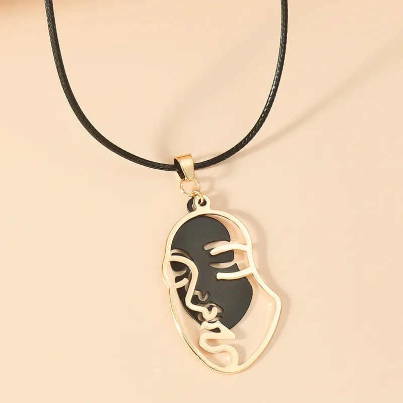 

Fashion punk style abstract hollow face necklace for women neck chains simple pendant aesthetic accesories women jewelry gift