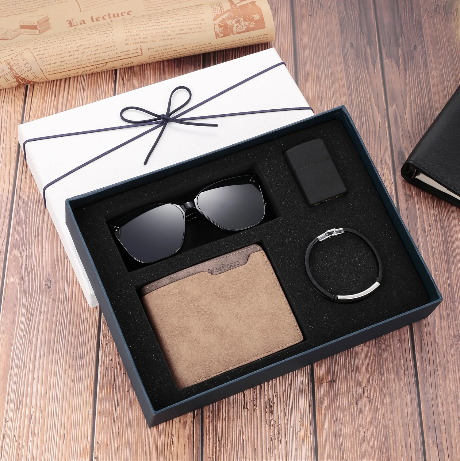 Gift Box Packaging Commemorative Meaning Four-piece Custom Wallet Lighter Men's Bracelets Glasses For The Best Gifts For Friends