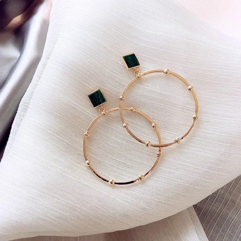 Европейские и американские модные металлические серьги петли в стиле ретро