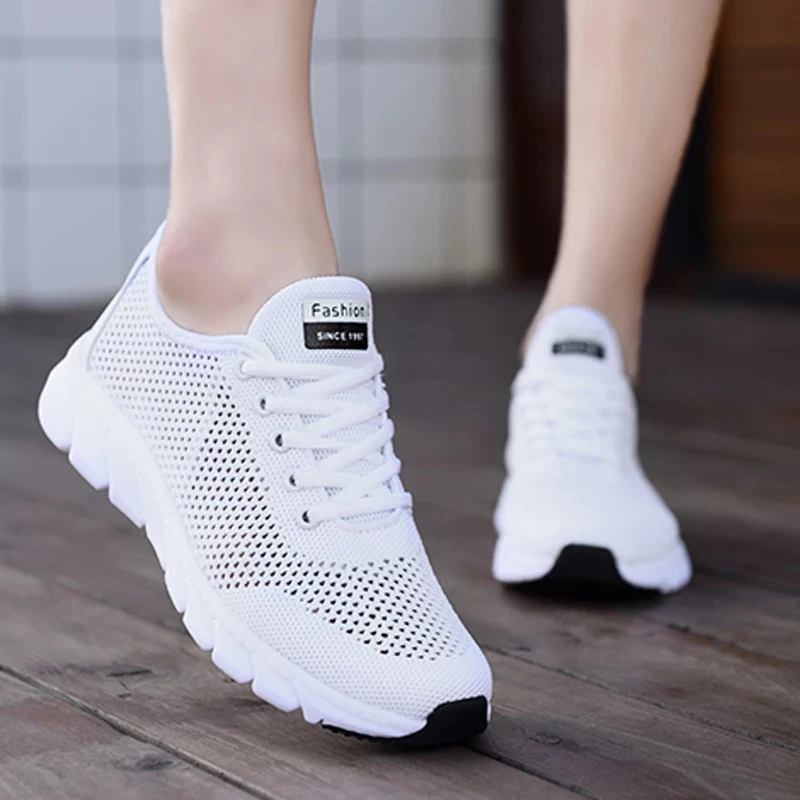 

New Mesh Women Sneakers Breathable Flat Shoes Women Lightweight Sports Shoes Non-slip Running Footwear Zapatillas Mujer Casual