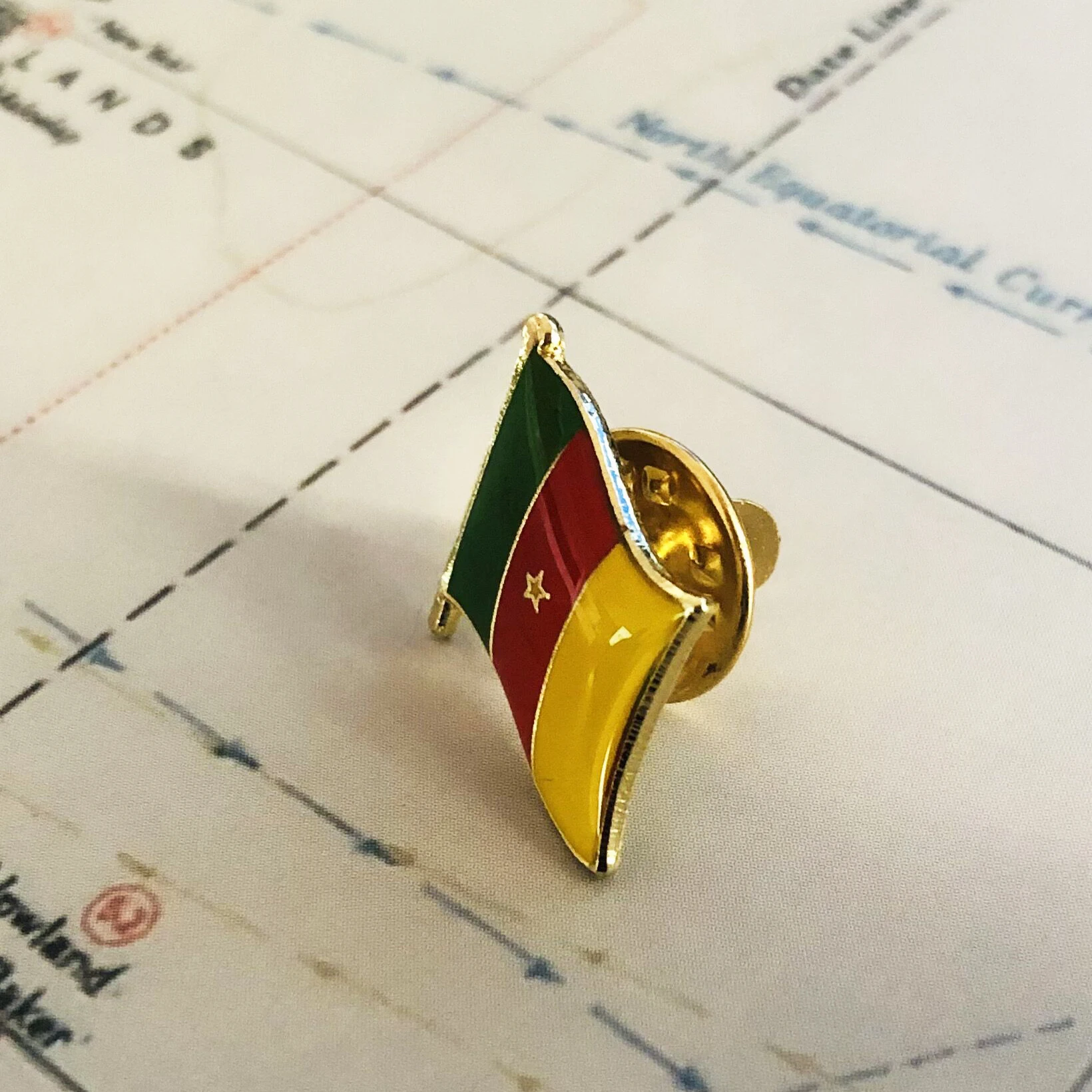 Один Набор тканевых аксессуаров для рюкзака нашивки с вышивкой на руку и заколки