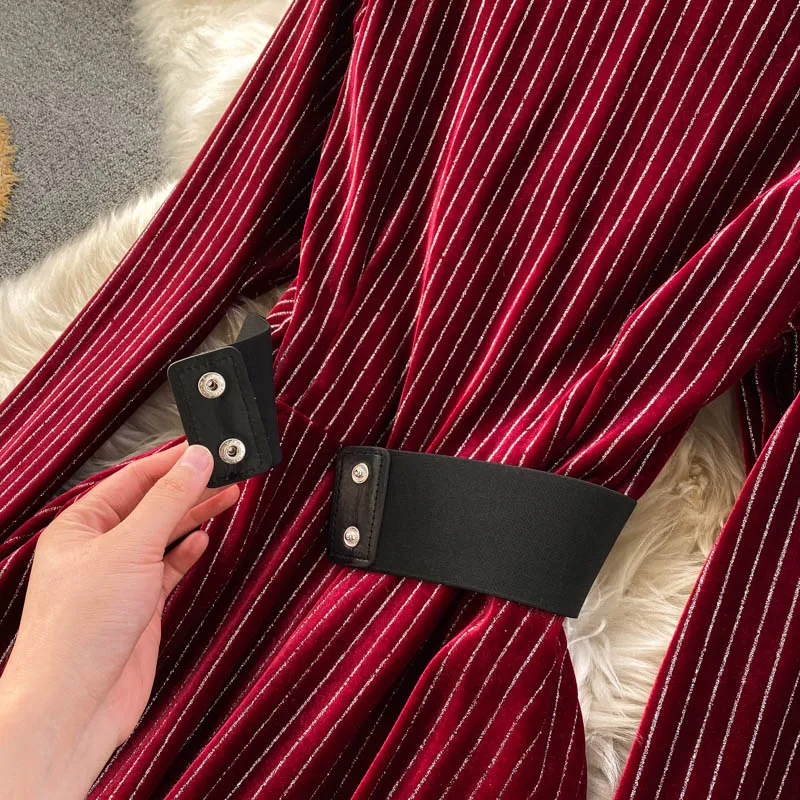 

Retro Women Stripe Dress 2021 Spring Autumn Sexy V Neck Long Sleeve with Belt Midi Dresses Ladies Elegant Velvet Dress Long Robe