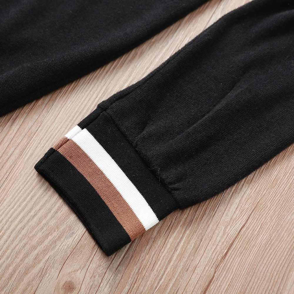 Контрастное платье с высоким воротом женское в полоску длинным рукавом мини