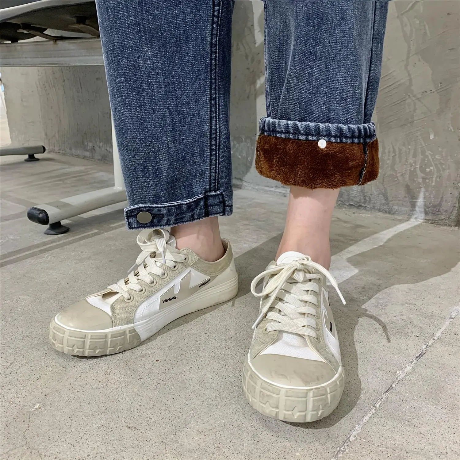 

Plus Velvet Jeans Women's Winter Thickened Warmth Zipper Button High Waist Casual Straight Ankle Length Jeans