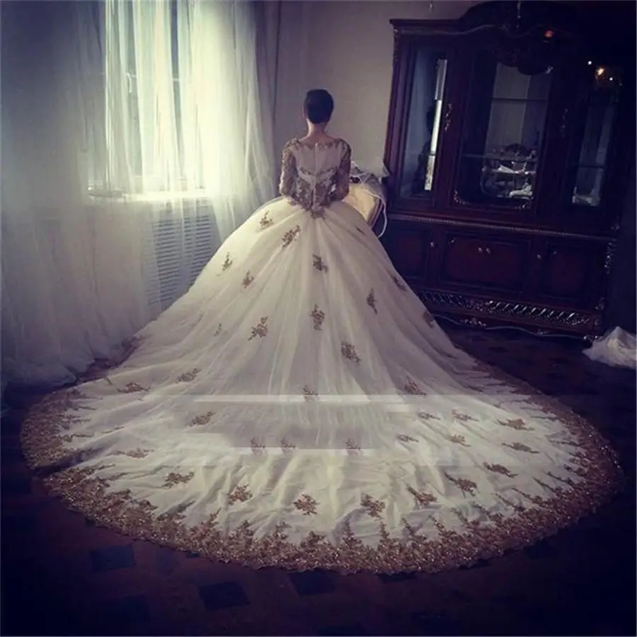 

Newly IIIsion Long Sleeves Gold Appliques Ballgown Wedding Dresses Royal Train Robe De Mariee Bridal Gowns