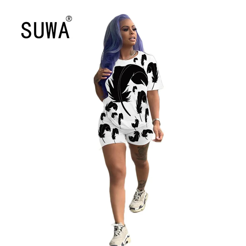 

cool women necessary Simple black and white round neck short sleeve print top and hot shorts 2 pieces set causual lady set