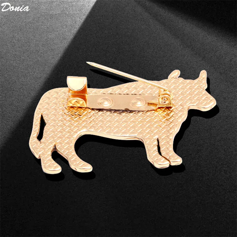 

Donia jewelry European and American enamel gold powder environmental protection brooch cattle corsage alloy animal pin coat