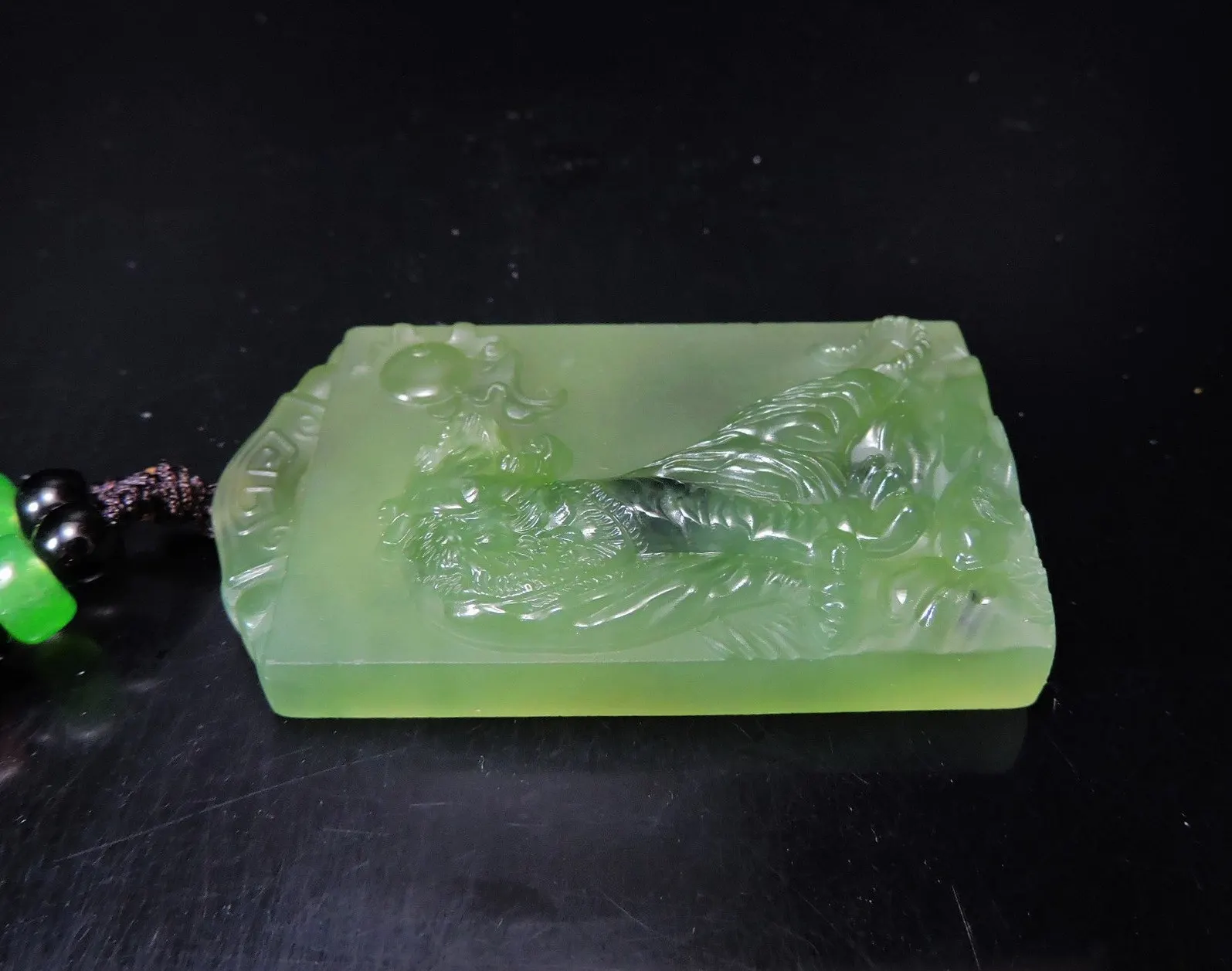 

Jade Jewelry Natural Jade Pendant Necklace Hand-Carved tiger&moon Jadeite Necklace Pendant Gift No Treatment 546f