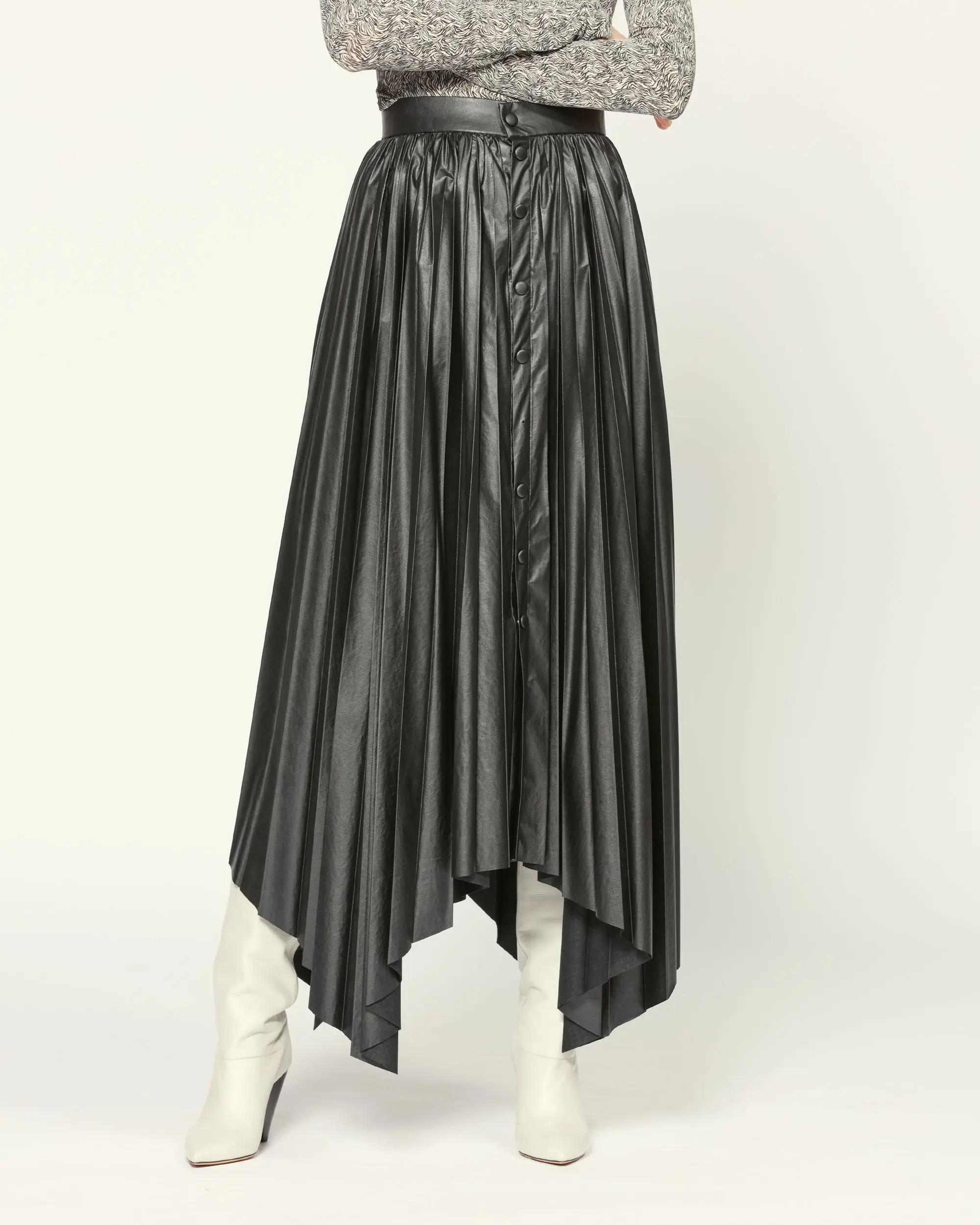 

2021 Women Skirt New Eco-friendly Leather Pleated Skirt