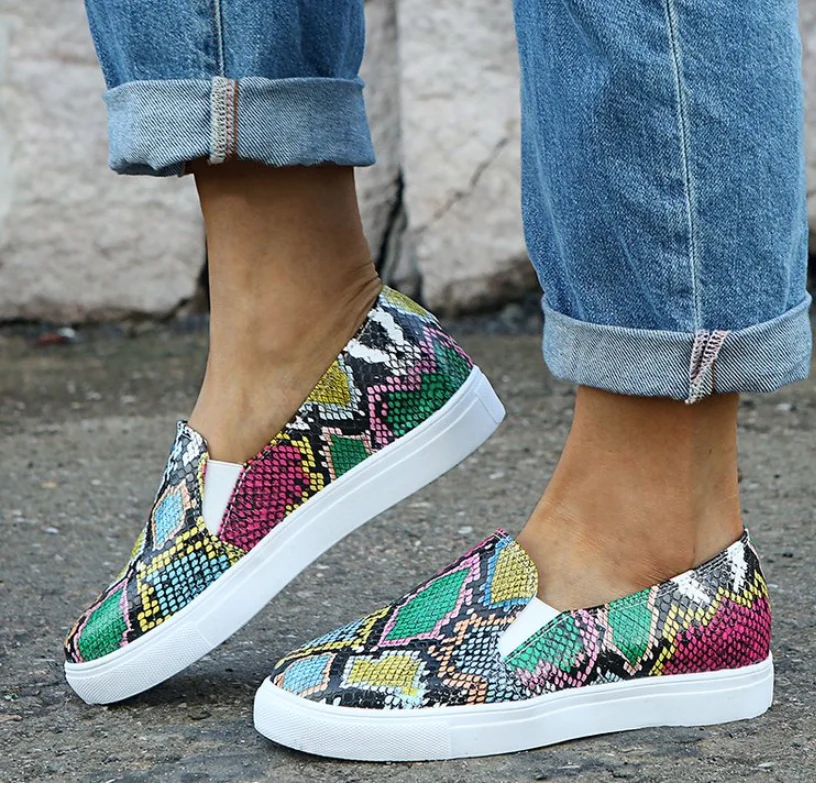 

Туфли женские на плоской подошве, повседневные Модные лоферы, без застежки, с круглым носком, Размеры 35-43