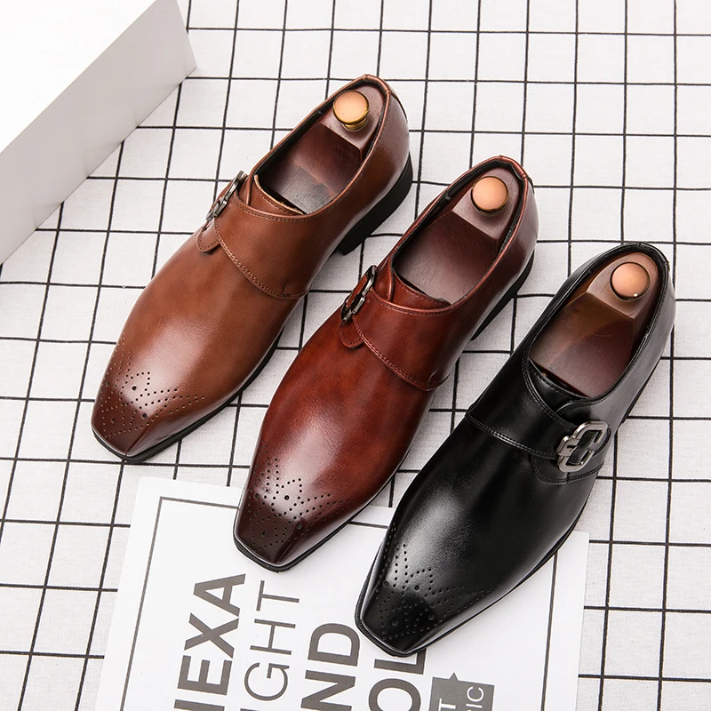 

Luxury men's leather business shoes, fashionable carved pointed-toe shoes,formal and large-size office men's shoes