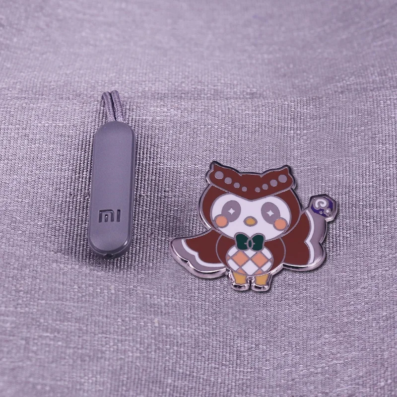 Эмалированная заколка-поклонник для игр