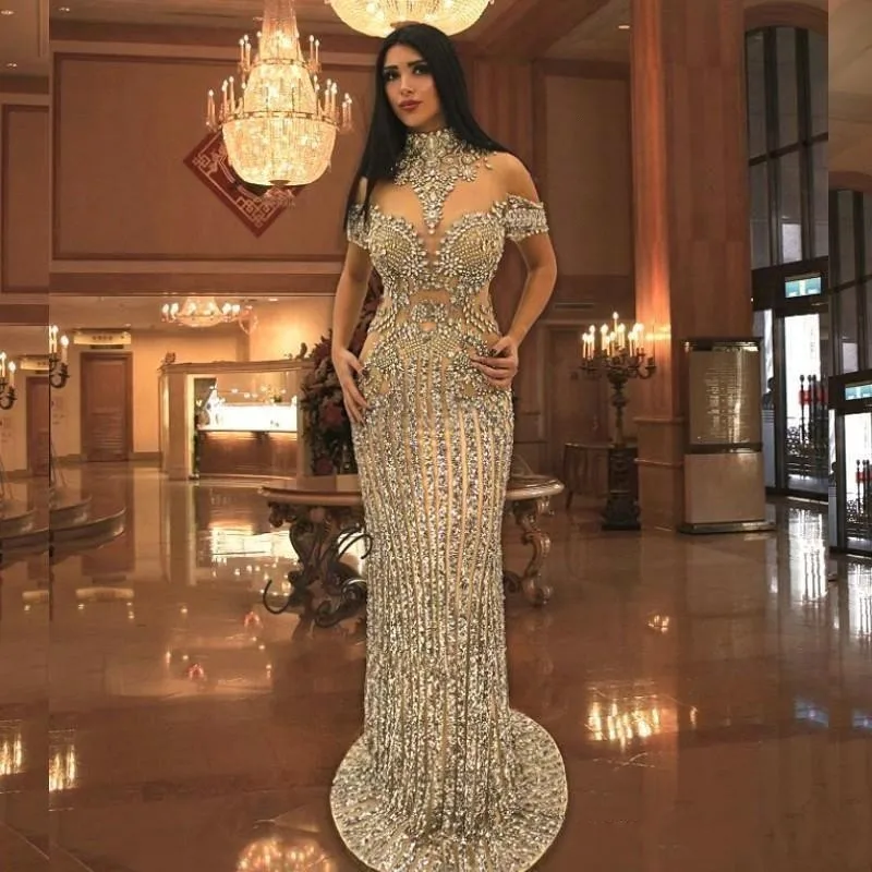 Luxurious Rhinestone Crystals Prom Dresses 2020 High Neck Beads Short Sleeve Sparkly Sheath Evening Dress Dubai robe de soiree