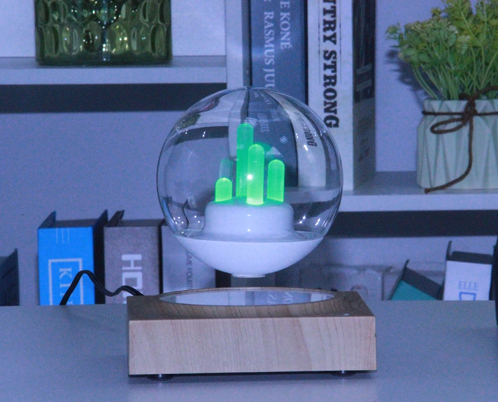 Магнитный плавающий 3 дюймовый стеклянный шар вращающийся на семь цветов ночной