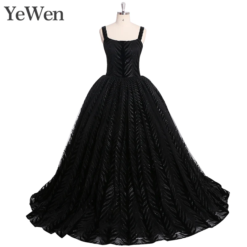 Длинное свадебное платье трапециевидной формы с открытой спиной модные