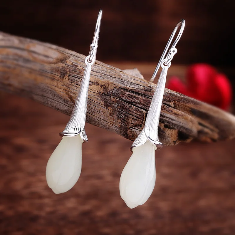 Женские серьги с цветком магнолии элегантные висячие из натурального нефрита