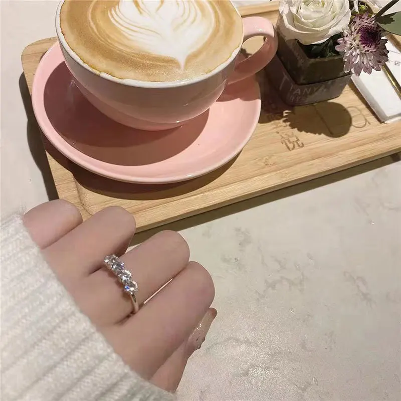 

Brillian Korean Fashion Cute Small Circle Aaacz Women Ring Bride Wedding Jewelry Sister Girl Gift 2021 Summer New Products