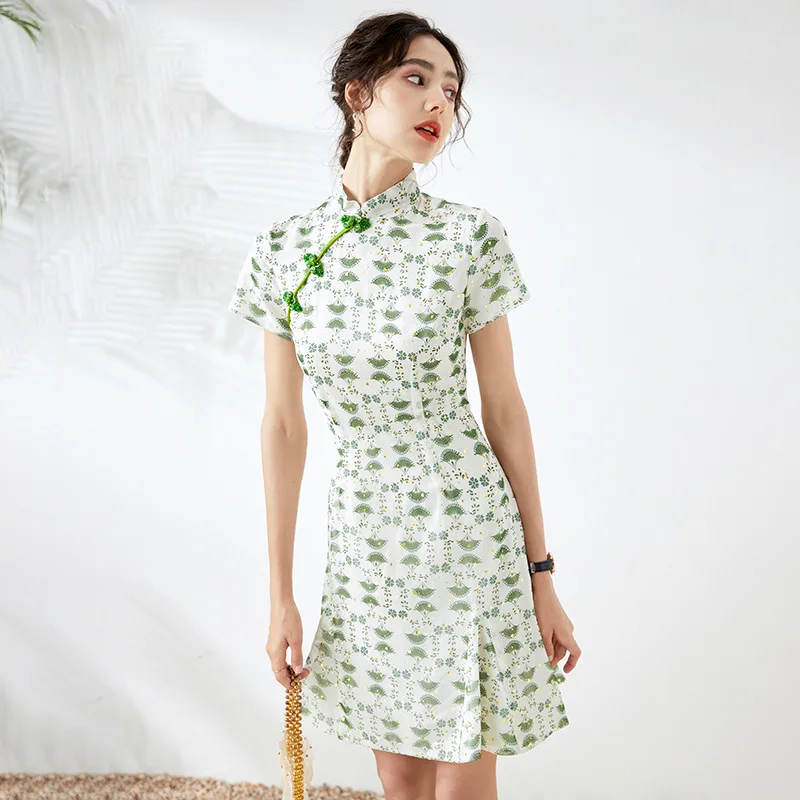 

Chinese Fashion Modern Cheongsam Dress Green Print Summer Mini Dresses Short Sleeve Handmade Buttons Bodycon Qipao Women 2021