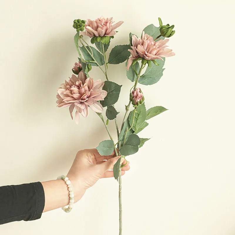 Ветка Далии с искусственными листьями шелковые искусственные цветы INS Декор для