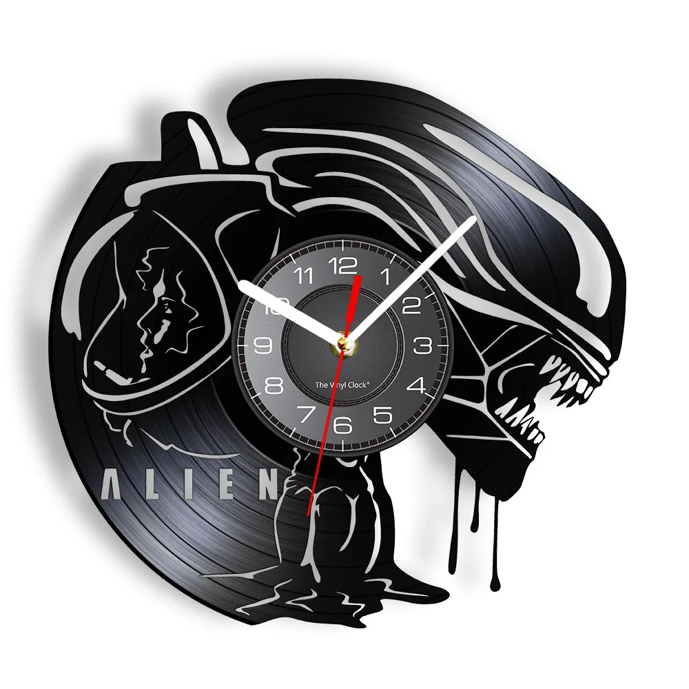 

Horrible Alien Wall Clock Made Of Real Vinyl Retro Record Poisonous Fluid Deep Creature Vivid LP Timepiece Unique Halloween Gift