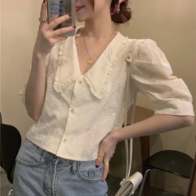 

Fashionable Retro French Joker Lapel Lace Puff Sleeve Shirt Women's 2021 New Early Spring All-Match Short-Sleeved Top