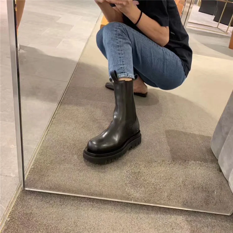 Зимние ботинки на платформе; женские кожаные ботинки «Челси»; Bota Feminina; роскошные ботинки; botas mujer invierno; коллекция года; женская обувь; ботильоны на толстой подошве