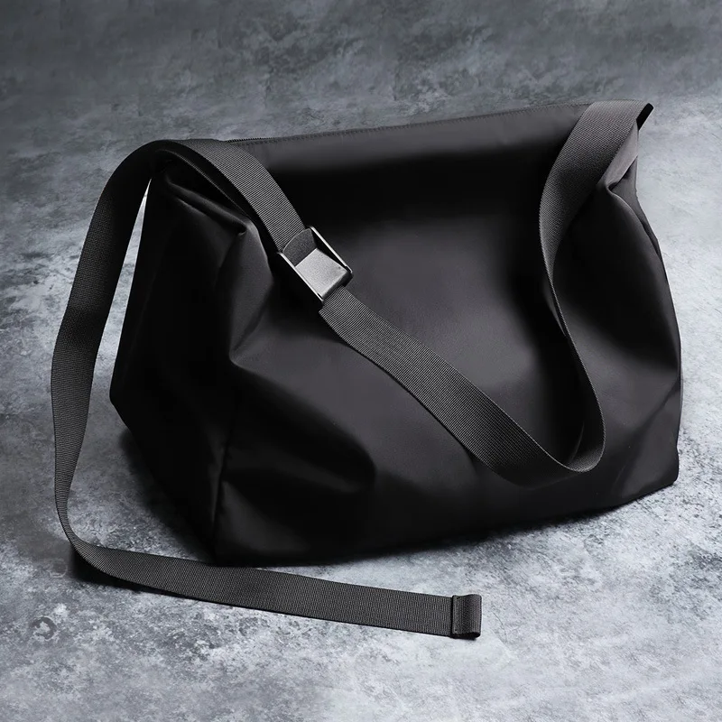 

2021 New Shoulder Bag Men Messenger Bag Large Capacity Sac De Sport Homme Men Casual Tatical Bookbag Nylon Crossbody Travel Bag