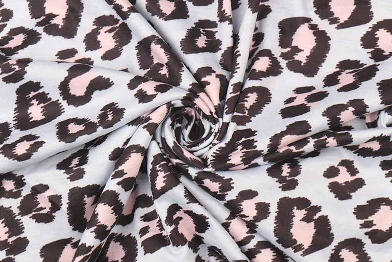 

New Fashion Print Round Neck Short-sleeved Casual Suit Women Sexy Clothes Set