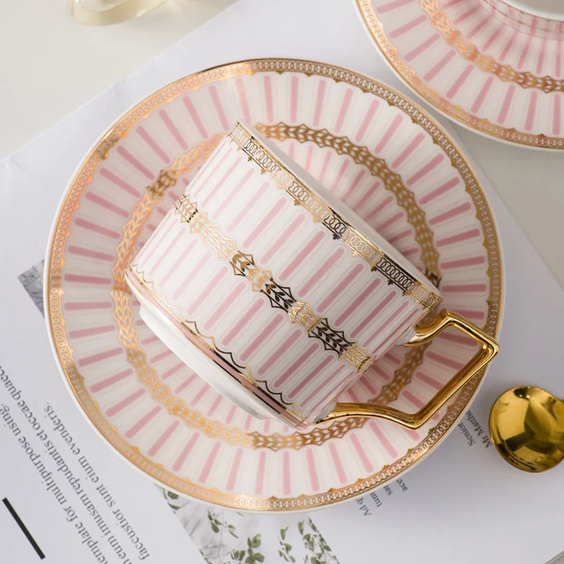 Керамическая кофейная чашка и блюдца из Пномпеня Европейский послеобеденный чай