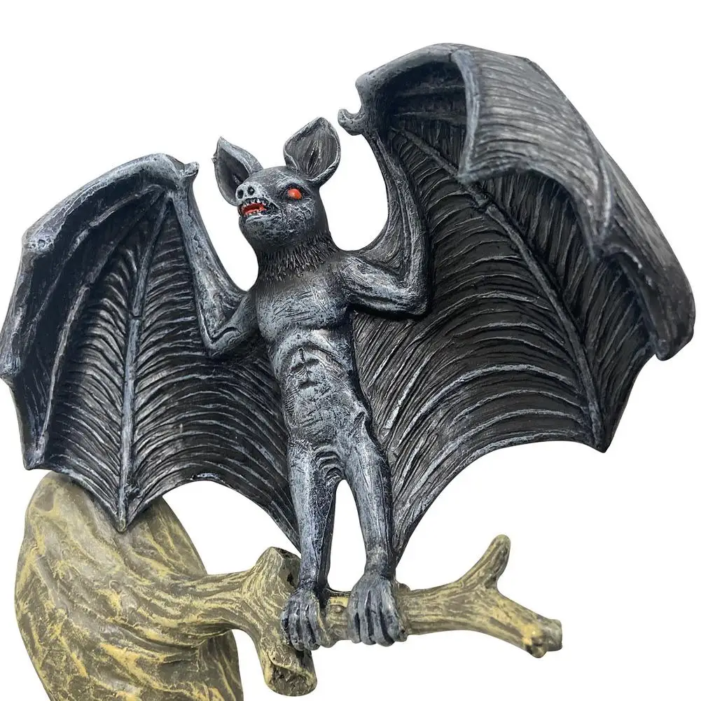 

Garden Statue Resin Retro Gargoyle Ghost Bat MonsterStatue Decoration Creative Window Decoration For Home Garden Decoration