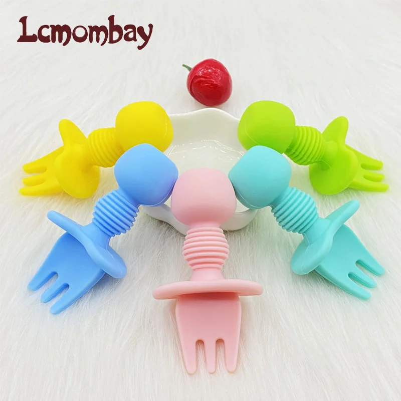 

2 шт./лот для подготовки младенца, производство Китай, столовая ложка, вилка, набор Мягкие силиконовые ложки для кормления, столовая посуда, н...