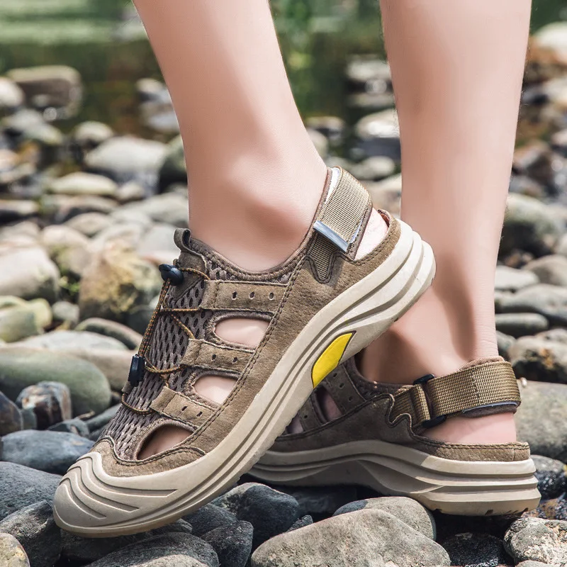 Босоножки Мужские дышащие мягкие повседневные с вырезами для вождения летняя