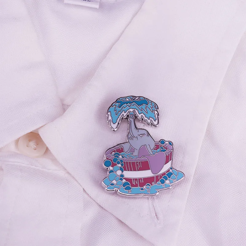 Брошь в виде героя мультфильма фантазия приключения|Броши| |