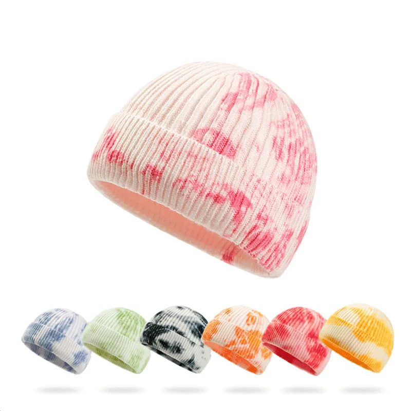 Шапка унисекс шерстяная вязаная без косточек с принтом тай-дай зимняя