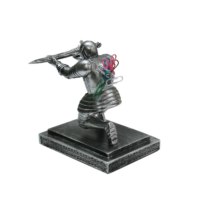 

Armor Knight Pen Holder with Sword Accessory on One Knee Position Medieval Theme Resin Decoration for Office _WK