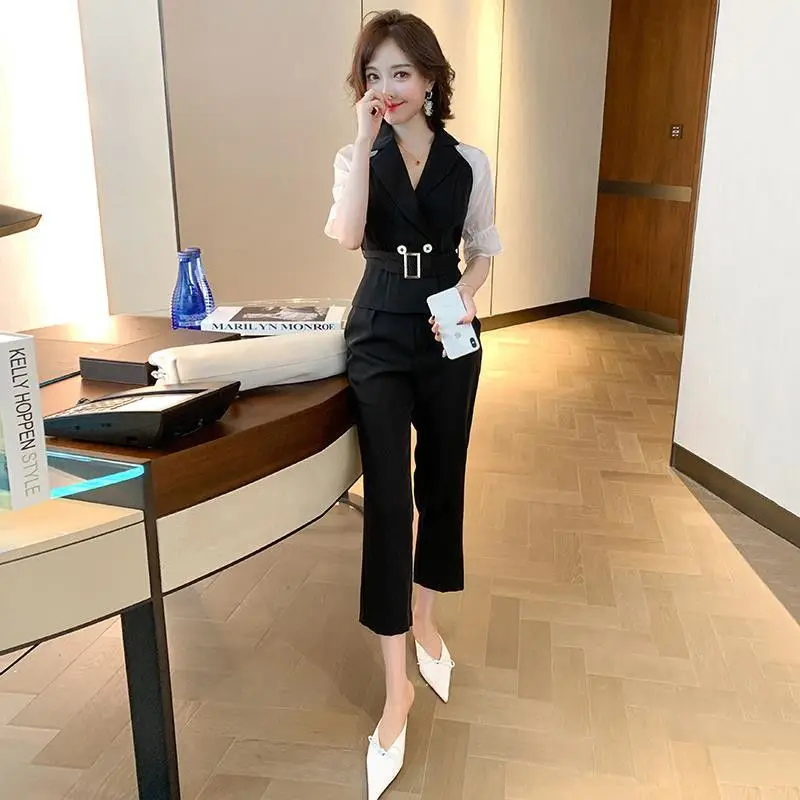 Летний офисный женский костюм рубашка с отложным воротником и брюки до щиколотки