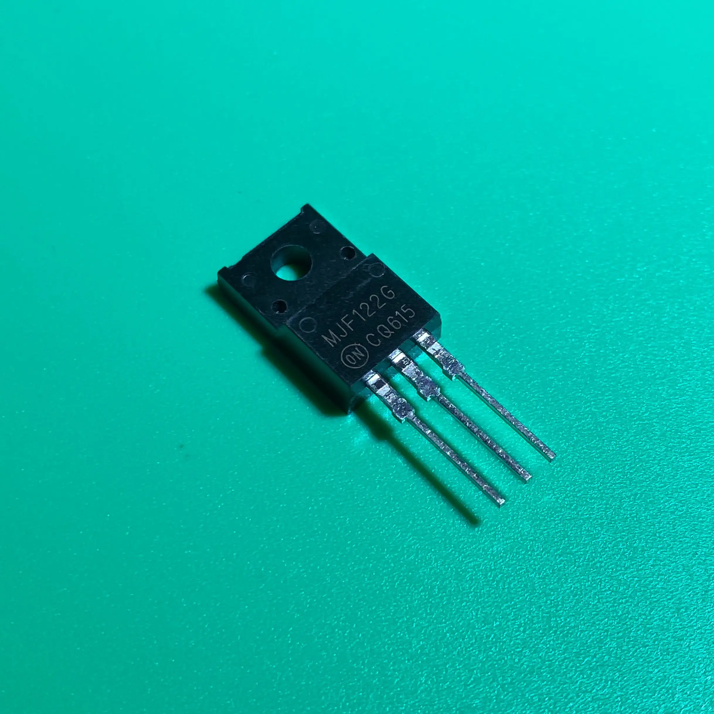 5 шт./лот MJF122 G TO-220F MJF122G MJF 122 TRANS NPN DARL 100V 5A TO220FP MJF-122 MJ F122