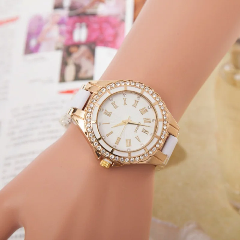 Женские часы с бриллиантами роскошные кварцевые наручные для женщин модные