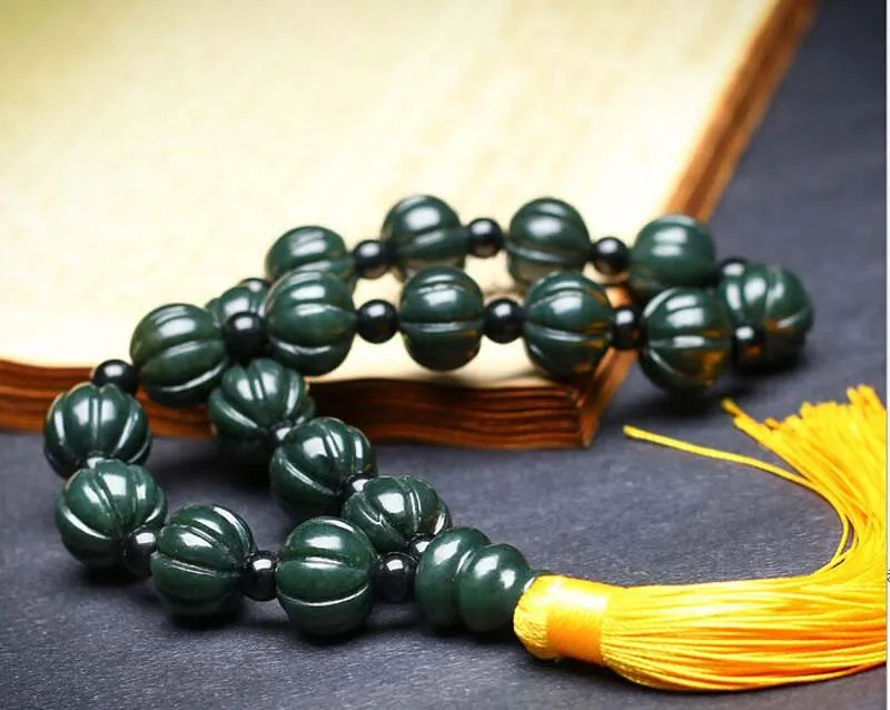 

Natural Xinjiang Hetian Qingyu Ball Chain Jade Buddha Bead Hand String Aaa