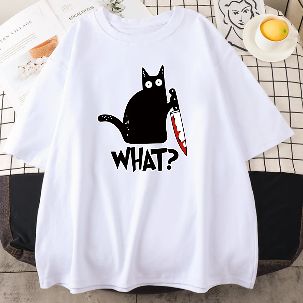 

Футболка мужская с рисунком ножа и маленькой черной кошки на весну-лето