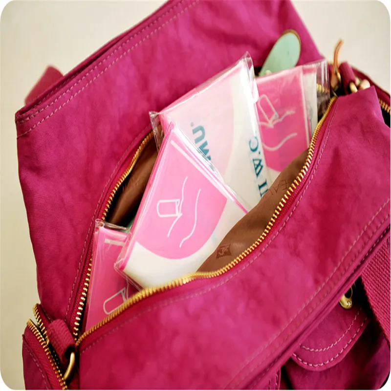 

4pcs 700ml Emergency portable car urine bag vomit bags mini mobile toilets Disposable handy unisex kids using outdoors Mini W.C
