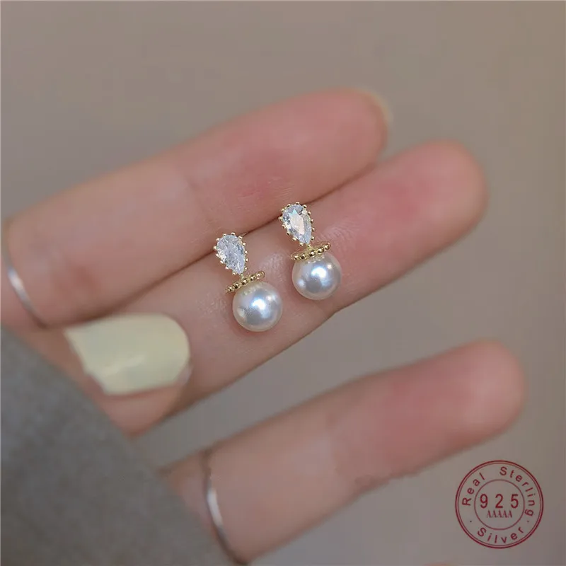 Фото Серьги-гвоздики из стерлингового серебра 925 пробы с японским кристаллом в форме
